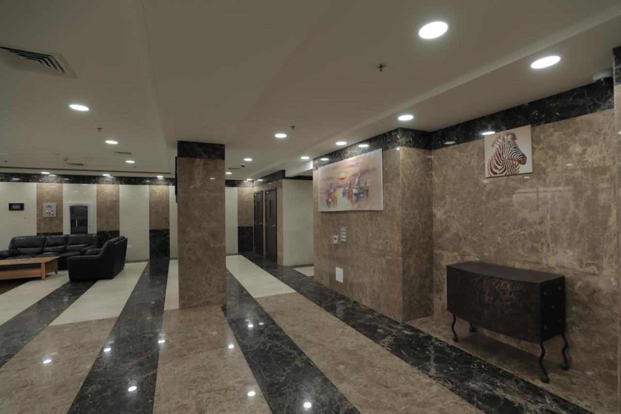 Cozy Rooms And Small Partitions For Men Guests In Dubai Esterno foto